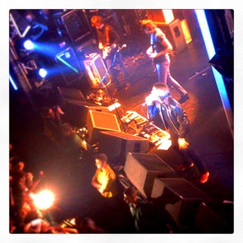 164b_Kasabian [250309]